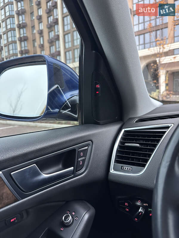 Позашляховик / Кросовер Audi Q5 2015 в Києві