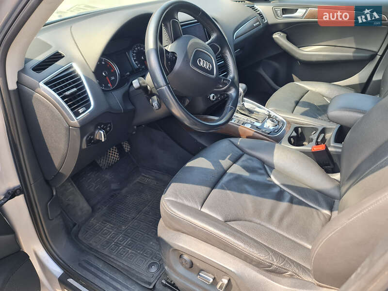 Позашляховик / Кросовер Audi Q5 2015 в Чернівцях фото 2 Позашляховик / Кросовер Audi Q5 2015 в Чернівцях