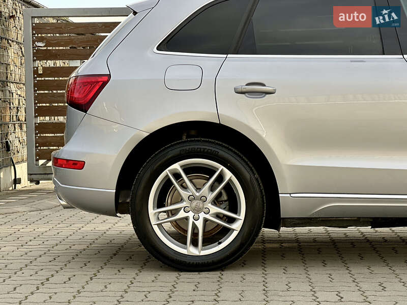 Позашляховик / Кросовер Audi Q5 2015 в Стрию