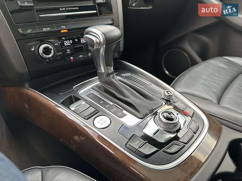 Позашляховик / Кросовер Audi Q5 2015 в Стрию