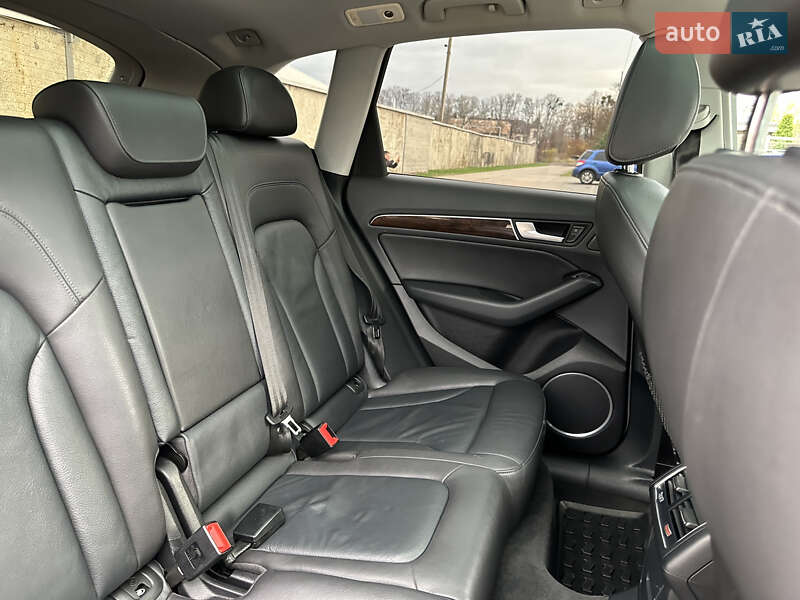 Позашляховик / Кросовер Audi Q5 2015 в Стрию