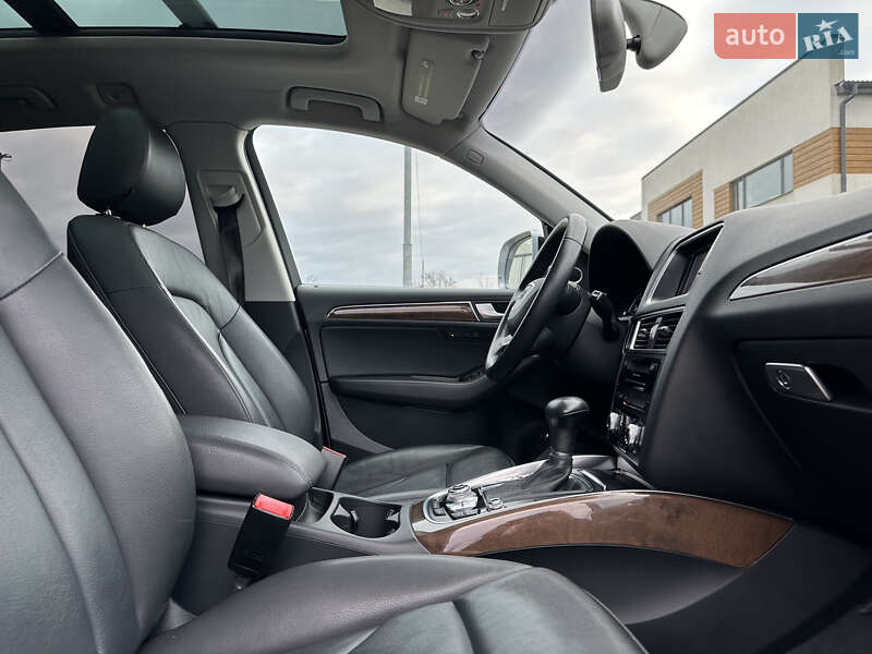 Позашляховик / Кросовер Audi Q5 2015 в Стрию