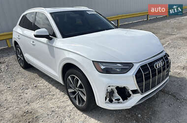 Позашляховик / Кросовер Audi Q5 2021 в Луцьку