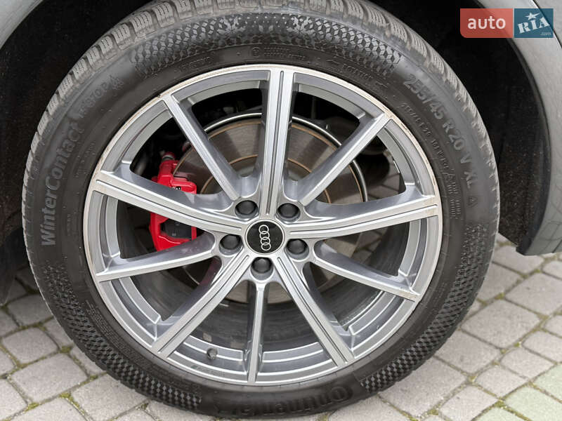Позашляховик / Кросовер Audi Q5 2024 в Львові