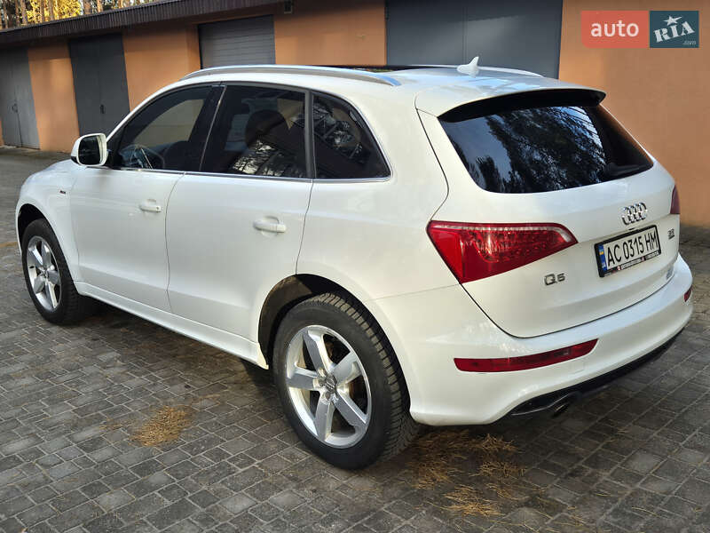 Внедорожник / Кроссовер Audi Q5 2010 в Славуте