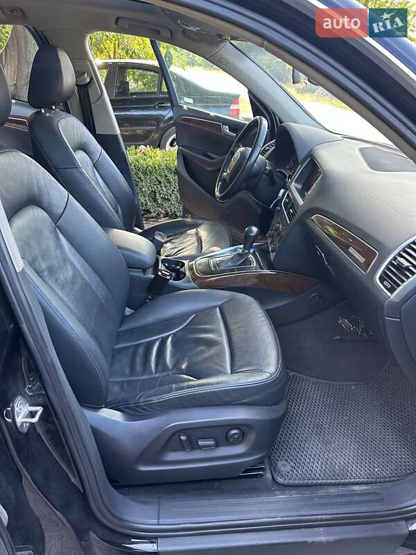 Позашляховик / Кросовер Audi Q5 2010 в Черкасах