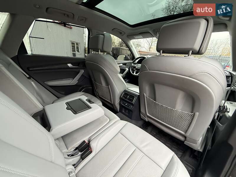 Внедорожник / Кроссовер Audi Q5 2018 в Киеве