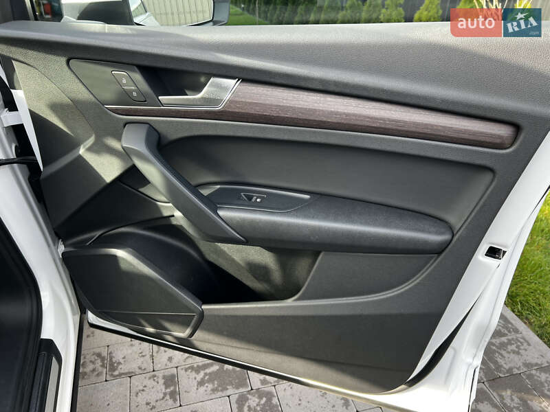 Внедорожник / Кроссовер Audi Q5 2021 в Луцке фото 17 Внедорожник / Кроссовер Audi Q5 2021 в Луцке