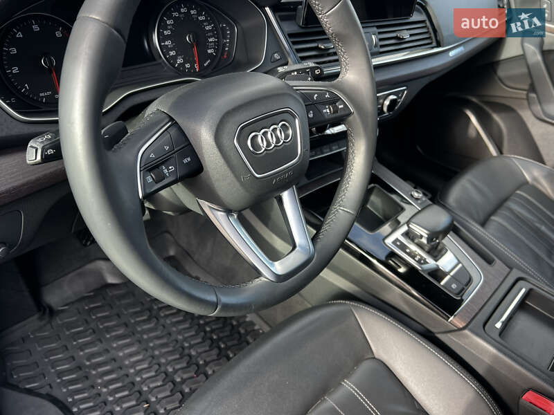 Внедорожник / Кроссовер Audi Q5 2021 в Луцке фото 27 Внедорожник / Кроссовер Audi Q5 2021 в Луцке