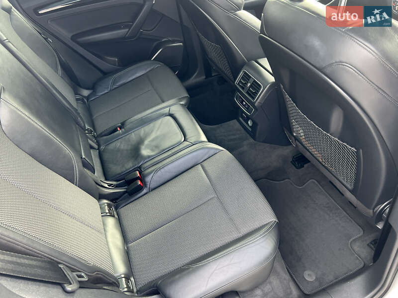 Позашляховик / Кросовер Audi Q5 2018 в Лопатині фото 27 Позашляховик / Кросовер Audi Q5 2018 в Лопатині