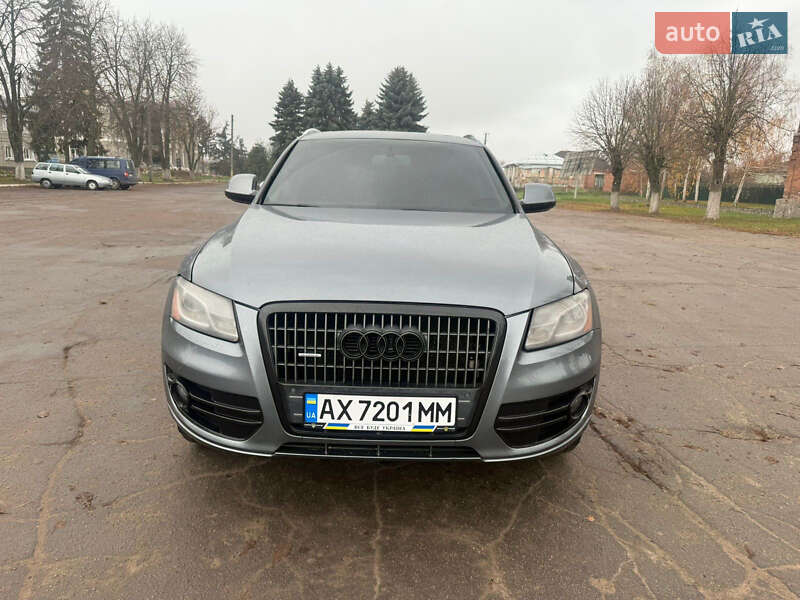 Внедорожник / Кроссовер Audi Q5 2011 в Золочеве