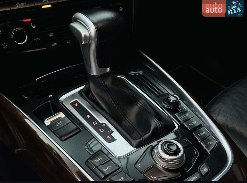 Внедорожник / Кроссовер Audi Q5 2011 в Золочеве