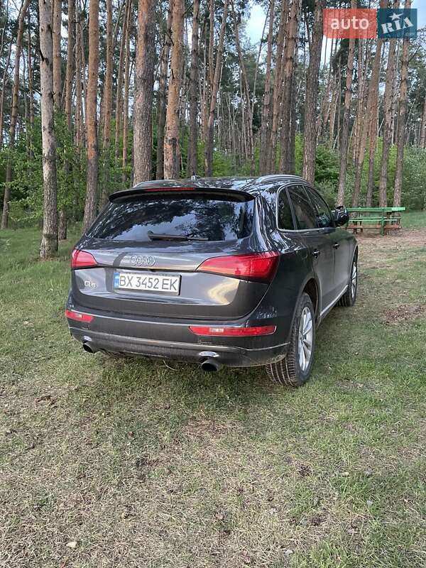 Внедорожник / Кроссовер Audi Q5 2014 в Остроге