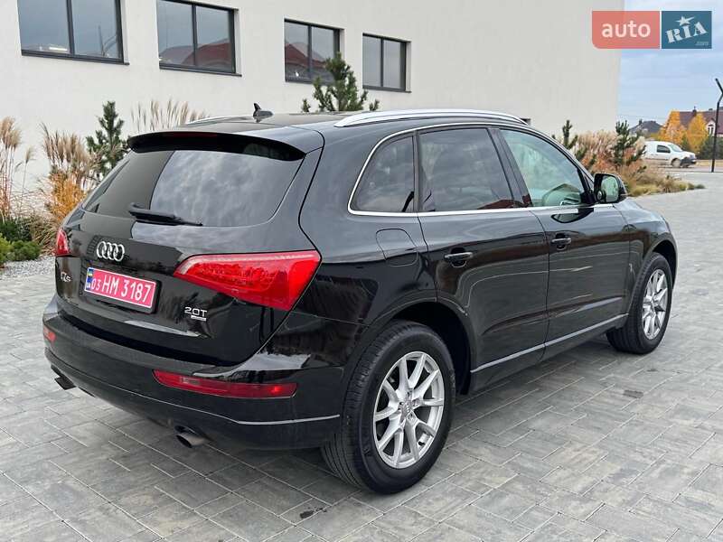 Позашляховик / Кросовер Audi Q5 2011 в Луцьку
