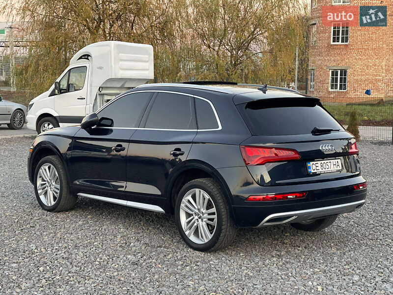 Позашляховик / Кросовер Audi Q5 2017 в Чернівцях