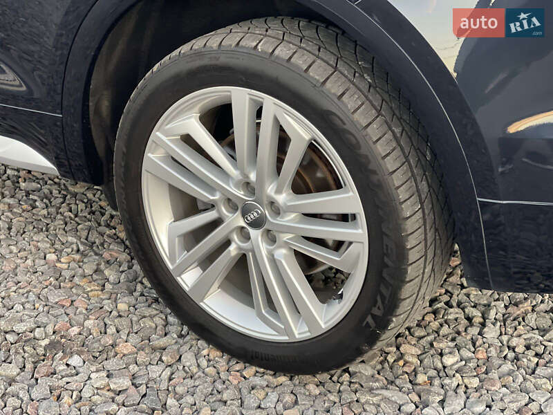 Позашляховик / Кросовер Audi Q5 2017 в Чернівцях