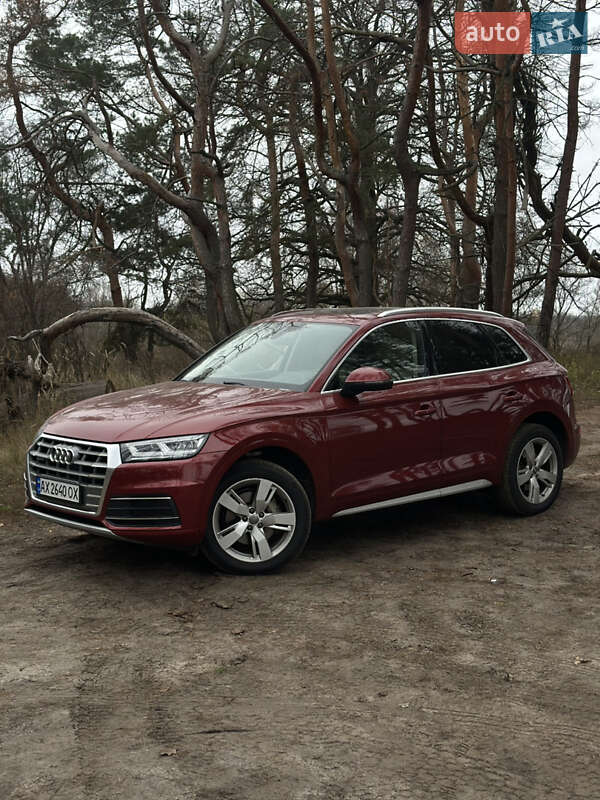Позашляховик / Кросовер Audi Q5 2019 в Харкові