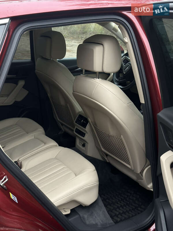 Позашляховик / Кросовер Audi Q5 2019 в Харкові