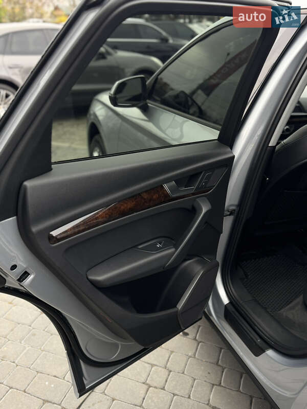 Позашляховик / Кросовер Audi Q5 2017 в Хмельницькому фото 6 Позашляховик / Кросовер Audi Q5 2017 в Хмельницькому