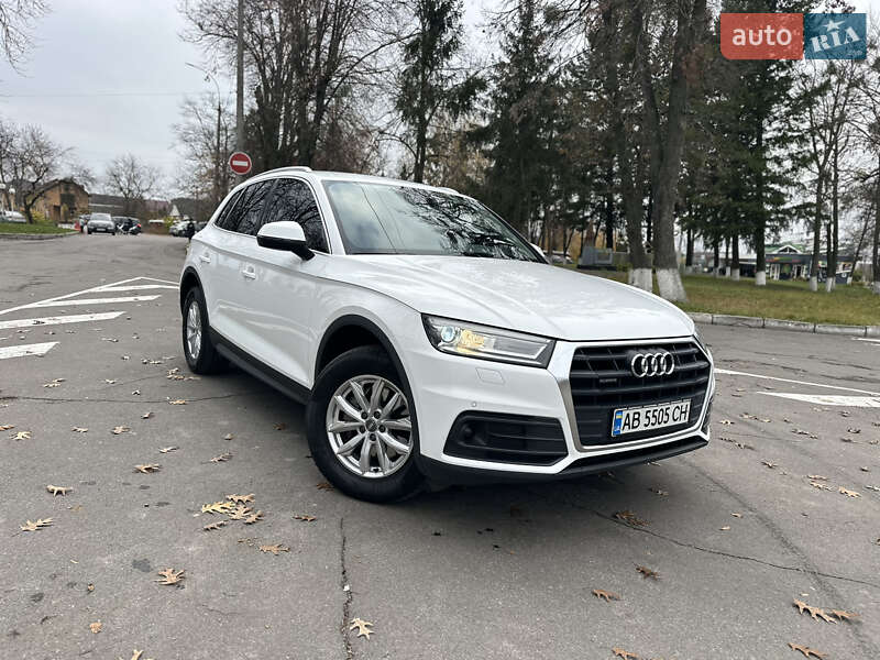 Позашляховик / Кросовер Audi Q5 2018 в Вінниці
