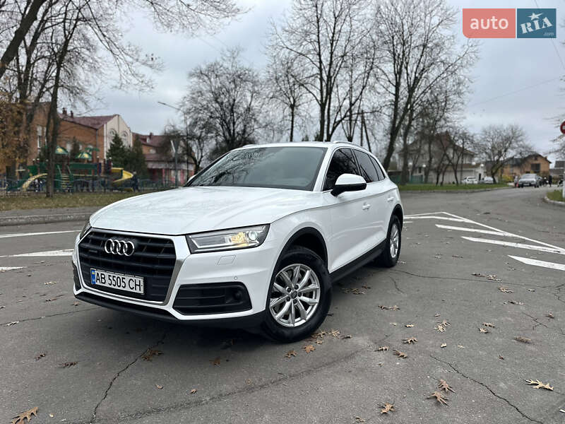 Позашляховик / Кросовер Audi Q5 2018 в Вінниці