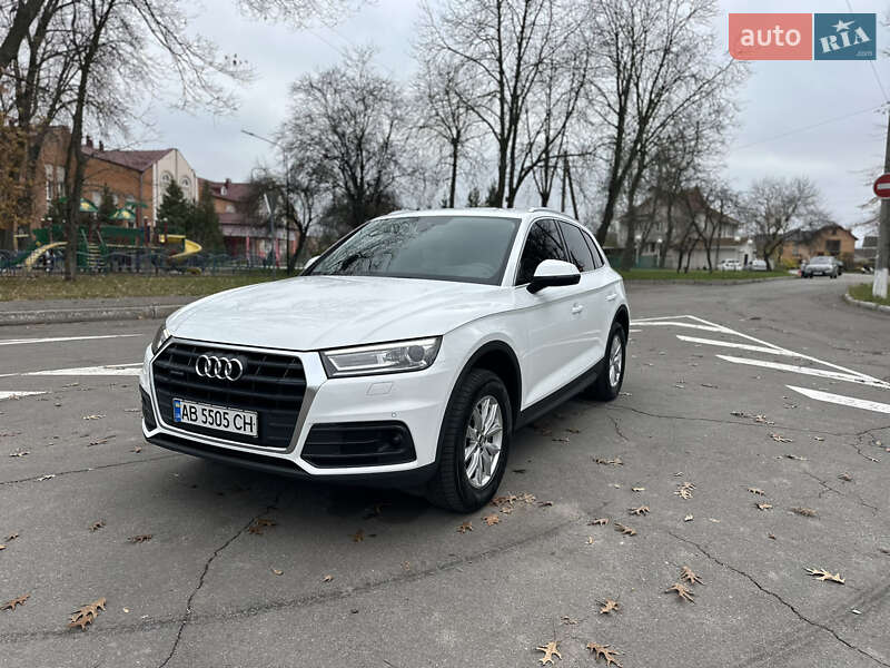 Позашляховик / Кросовер Audi Q5 2018 в Вінниці