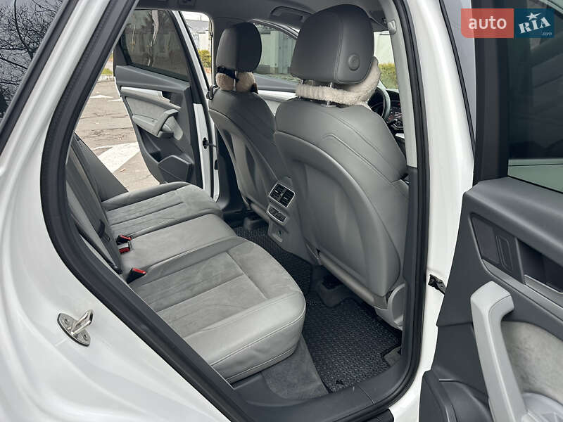 Позашляховик / Кросовер Audi Q5 2018 в Вінниці