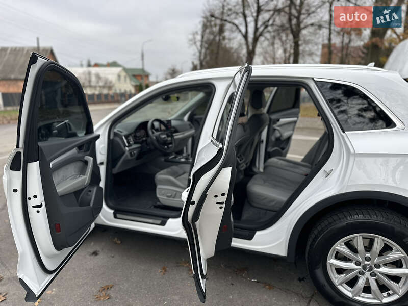 Позашляховик / Кросовер Audi Q5 2018 в Вінниці