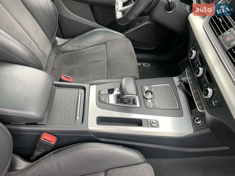 Внедорожник / Кроссовер Audi Q5 2018 в Львове фото 33 Внедорожник / Кроссовер Audi Q5 2018 в Львове