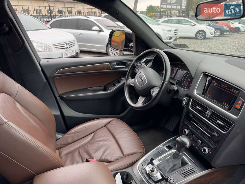 Внедорожник / Кроссовер Audi Q5 2015 в Стрые