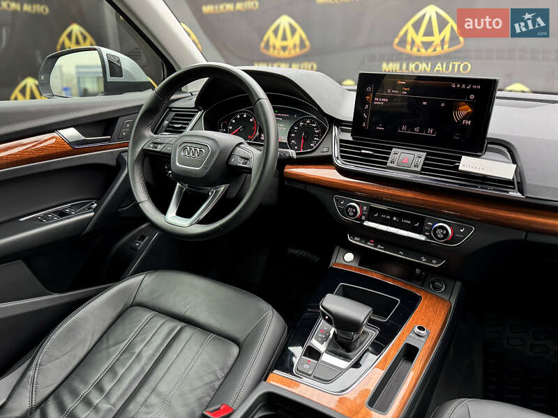 Позашляховик / Кросовер Audi Q5 2022 в Києві