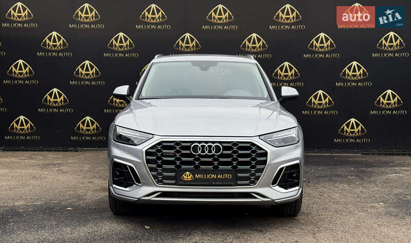 Позашляховик / Кросовер Audi Q5 2022 в Києві