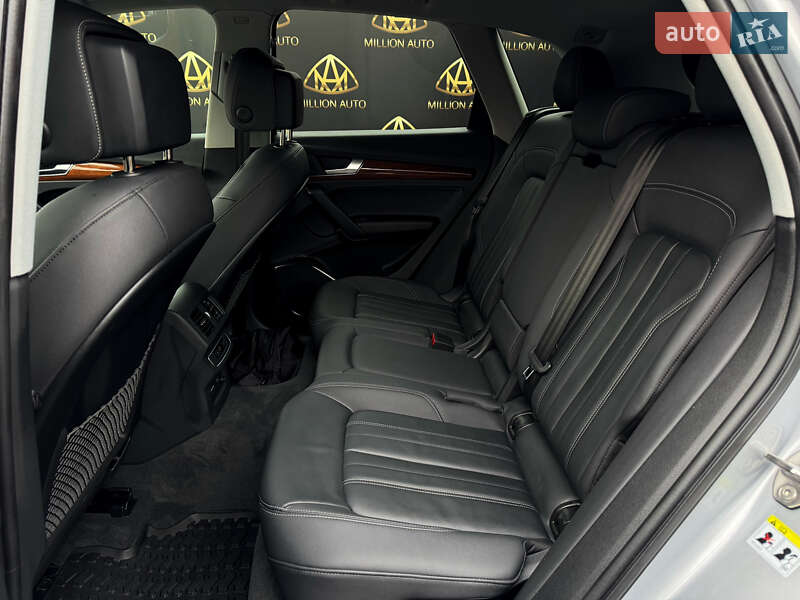 Позашляховик / Кросовер Audi Q5 2022 в Києві