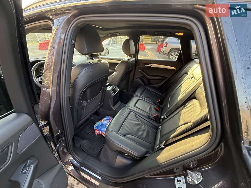 Внедорожник / Кроссовер Audi Q5 2010 в Львове фото 9 Внедорожник / Кроссовер Audi Q5 2010 в Львове