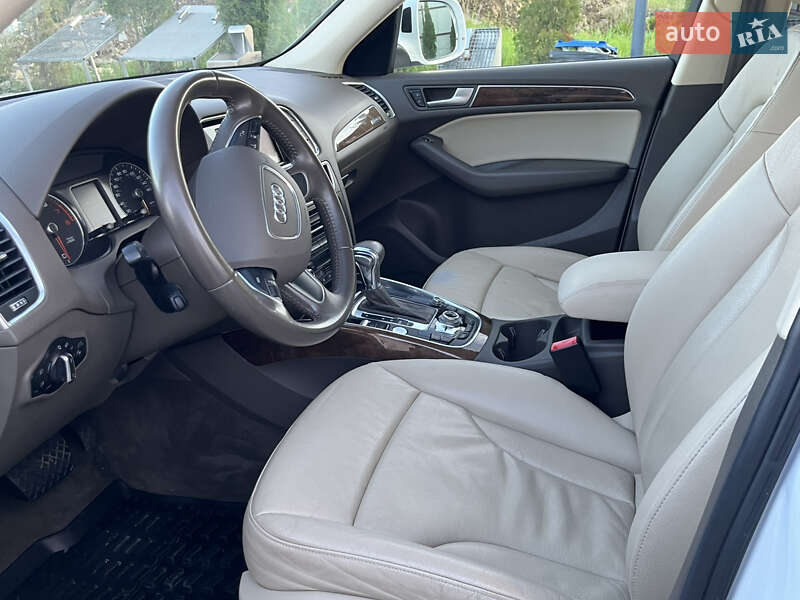 Позашляховик / Кросовер Audi Q5 2015 в Львові фото 39 Позашляховик / Кросовер Audi Q5 2015 в Львові