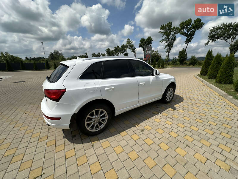 Внедорожник / Кроссовер Audi Q5 2011 в Ильнице