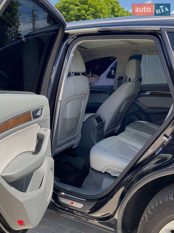 Позашляховик / Кросовер Audi Q5 2014 в Ратному