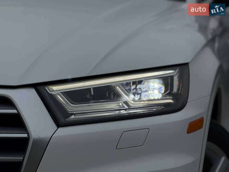 Позашляховик / Кросовер Audi Q5 2018 в Кривому Розі