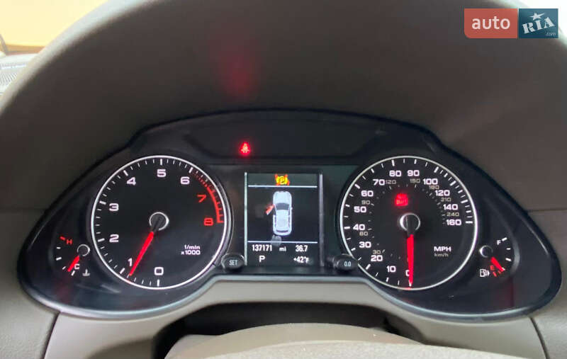 Позашляховик / Кросовер Audi Q5 2015 в Рівному