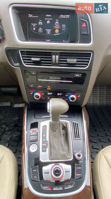 Позашляховик / Кросовер Audi Q5 2015 в Рівному