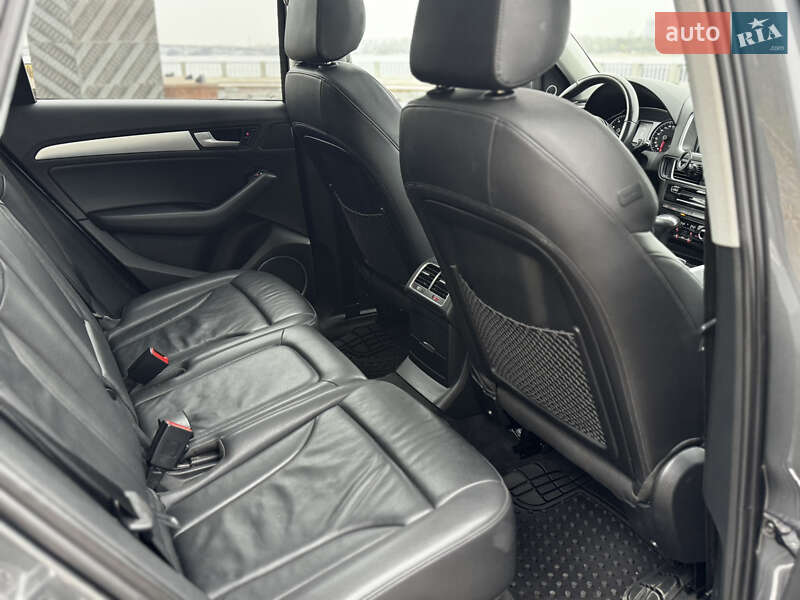 Внедорожник / Кроссовер Audi Q5 2013 в Киеве