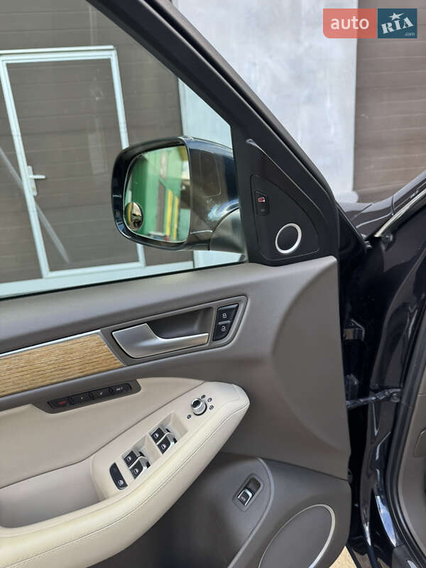 Позашляховик / Кросовер Audi Q5 2013 в Володимирі