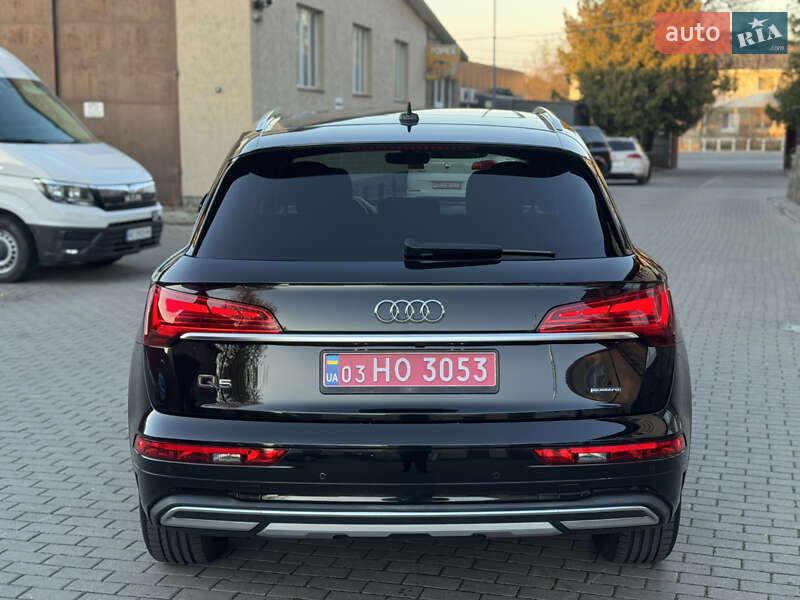 Позашляховик / Кросовер Audi Q5 2021 в Володимирі