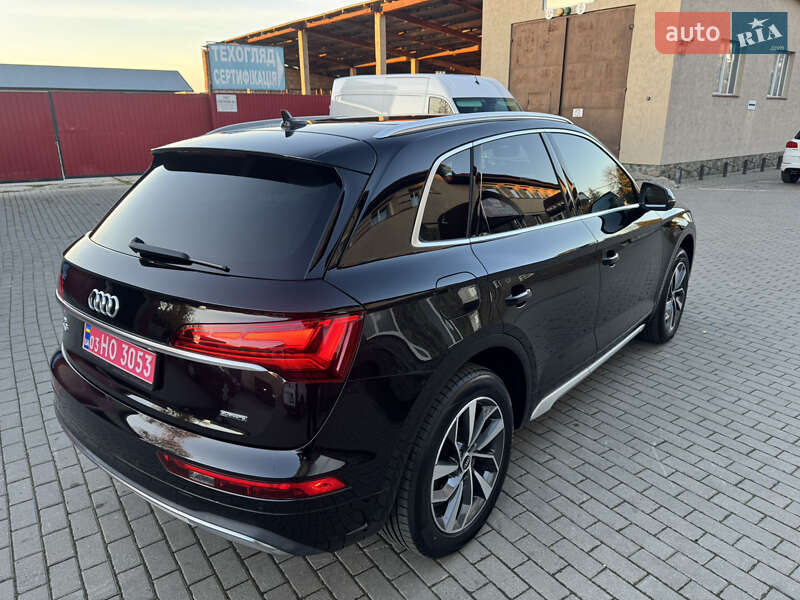 Позашляховик / Кросовер Audi Q5 2021 в Володимирі