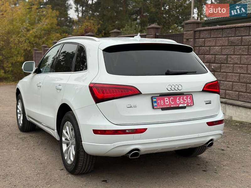 Внедорожник / Кроссовер Audi Q5 2015 в Ровно