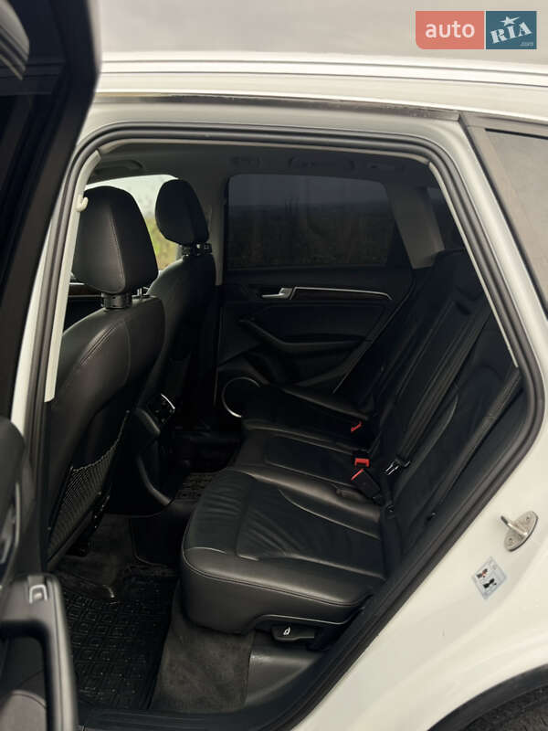 Внедорожник / Кроссовер Audi Q5 2015 в Львове