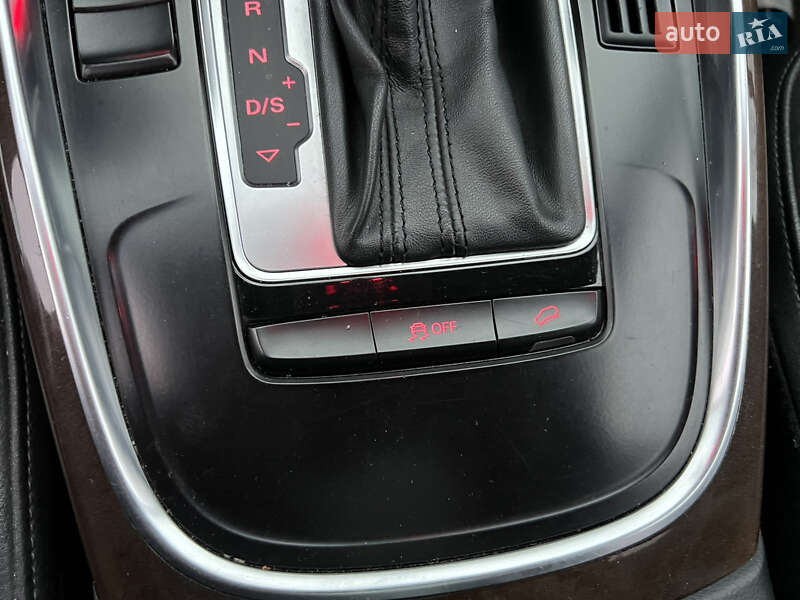 Внедорожник / Кроссовер Audi Q5 2015 в Самборе