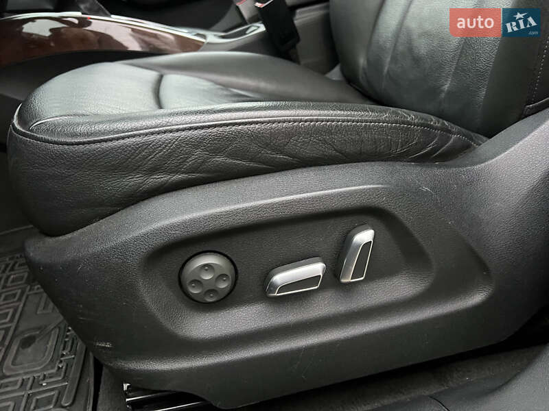 Внедорожник / Кроссовер Audi Q5 2015 в Самборе