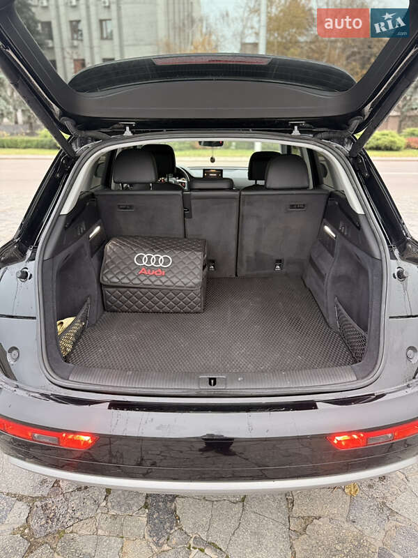Позашляховик / Кросовер Audi Q5 2018 в Кременчуці фото 3 Позашляховик / Кросовер Audi Q5 2018 в Кременчуці