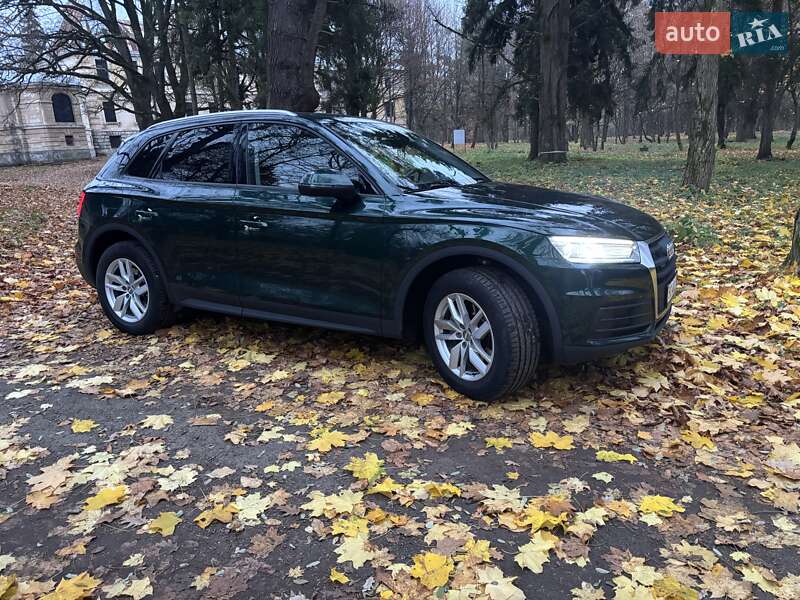 Внедорожник / Кроссовер Audi Q5 2019 в Львове фото 107 Внедорожник / Кроссовер Audi Q5 2019 в Львове